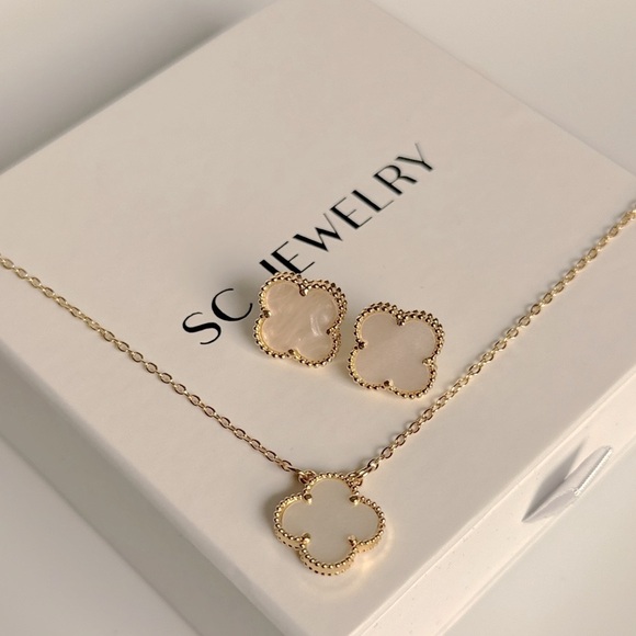 14k Gold Plated Clover Necklace & Earrings Mother of Pearl - Picture 3 of 8